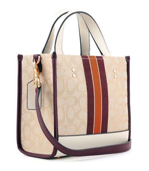 Жіноча сумка Coach Dempsey Tote 22 coach014 фото