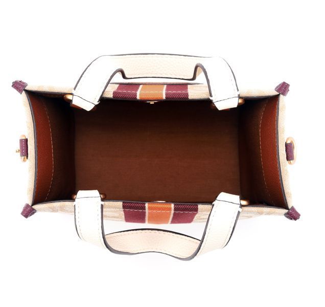 Жіноча сумка Coach Dempsey Tote 22 coach014 фото