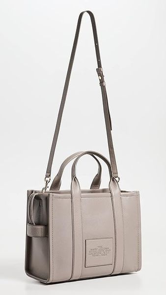 Жіноча шкіряна сумка Marc Jacobs The Leather Medium Tote Bag Wolf Cement mj02 фото
