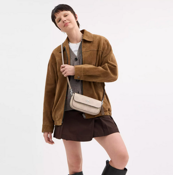 Жіноча сумка Coach Hailey Flap Signature, Silver/Sand/Taupe coach155 фото