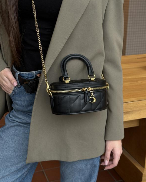 Жіноча шкіряна сумка Coach Trail Crossbody 17 Pillow Quilting, Black/Gold coach156 фото