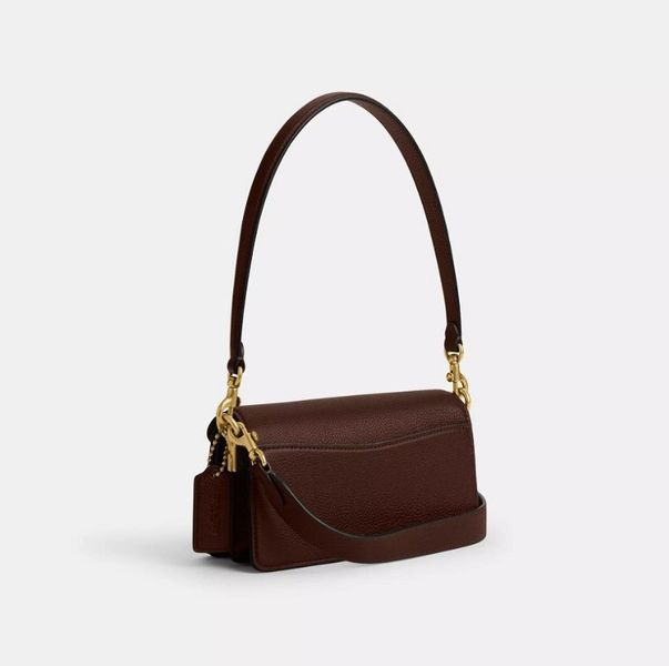 Жіноча шкіряна сумка Coach Tabby Shoulder 20 темно-коричнева coach176 фото