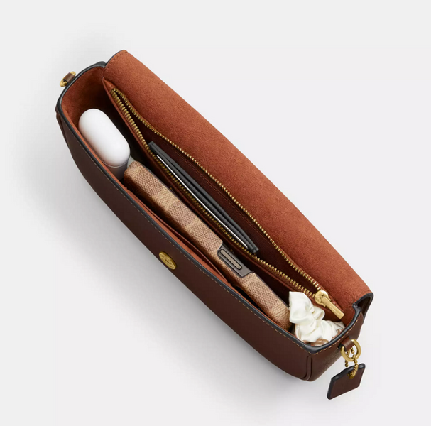 Жіноча шкіряна сумка Coach Brook Flap Chain, Brass/Maple coach149 фото